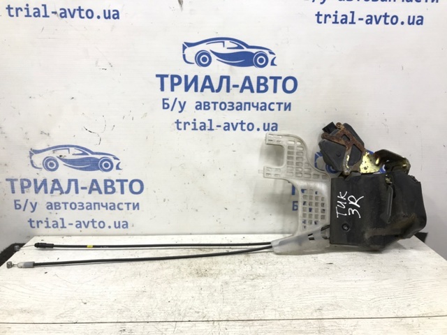 Замок задньої дверї, правої 814202E010 HYUNDAI