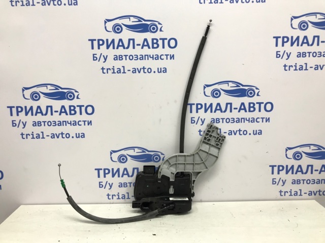 Замок задніх дверей, правих 814203U010 HYUNDAI