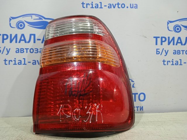 Фара задня права зовнішня 8155060680 TOYOTA