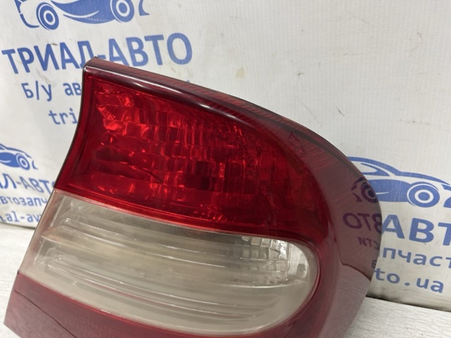 Задній правий стоп 8155133270 TOYOTA