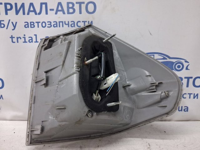 Задня ліва зовнішня фара 8156148060 TOYOTA