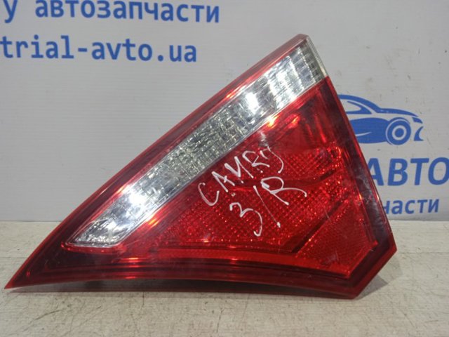 Фара задня права внутрішня 8158006410 TOYOTA