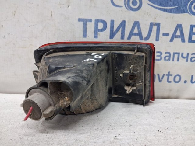Протівотуманнка задня, права 8158160100 TOYOTA