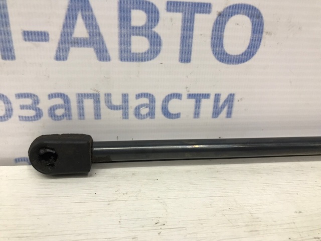 Амортизатор двері 3/5-ї задньої 817701H010 HYUNDAI