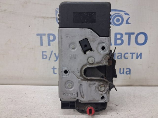 Замок дверей бічних зсувних лівих 8200008465 RENAULT