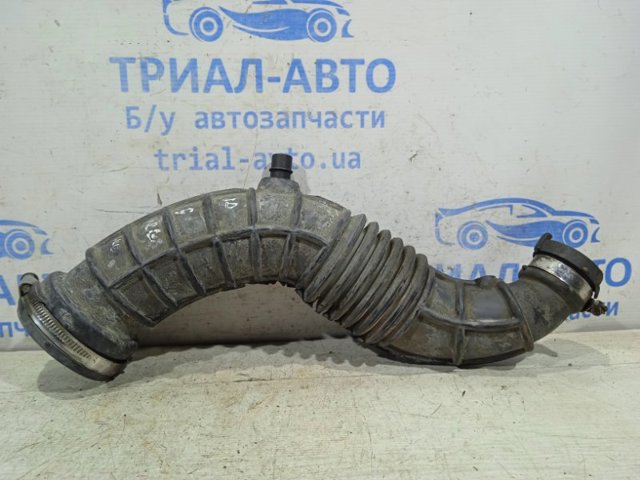 Патрубок повітряний, вхід в турбіну (наддув) 8200750731 RENAULT