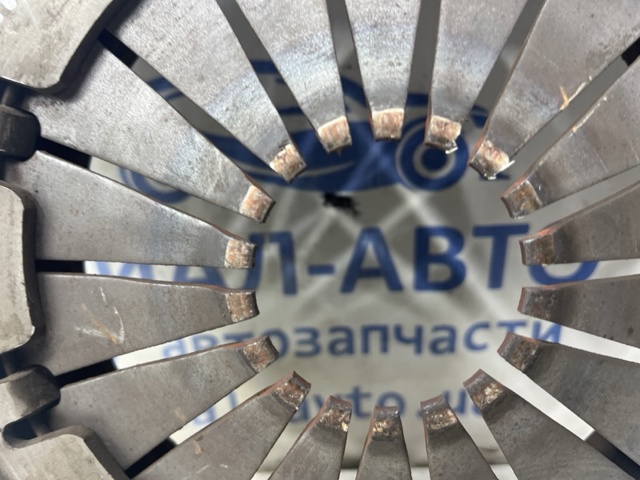 Корзина зчеплення 8200828444 RENAULT