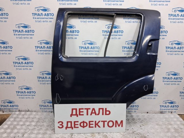 Двері задні, ліві 82101EB330 NISSAN