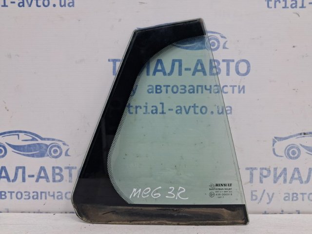 Скло-кватирка двері, задній, правій 822200012R RENAULT