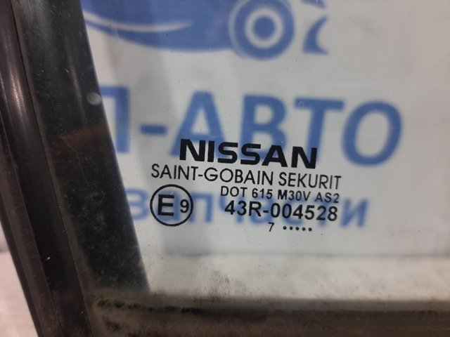 Куточок задніх правих дверей 82262EL000 NISSAN