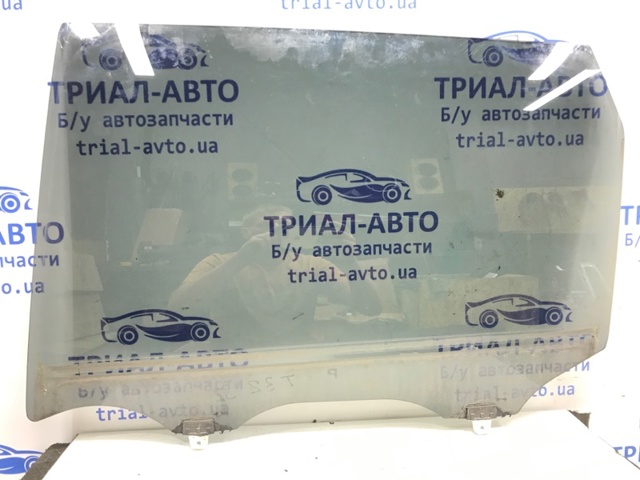Скло задньої двері лівої 823014CA0B NISSAN