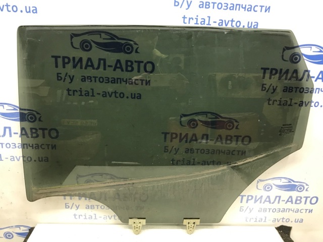 Скло задньої двері лівої 823014ET0A NISSAN