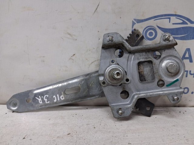Механізм склопідіймача двері передньої, правої 8240207010 HYUNDAI