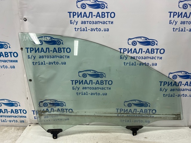 Скло передніх дверей, правих 824212S000 HYUNDAI