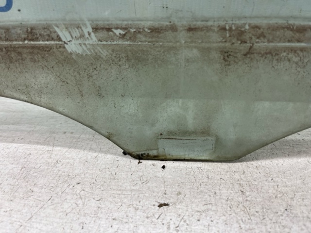 Скло пасажирських дверей 824213K000 HYUNDAI