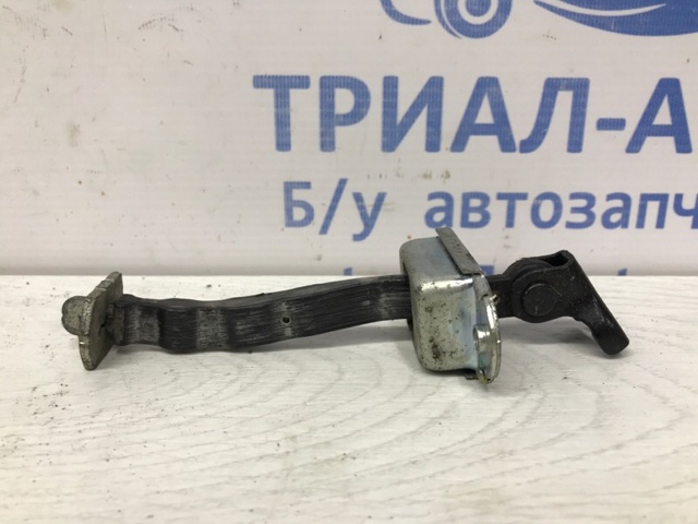 Обмежувач відкриття дверей, задній 824301KA0A NISSAN