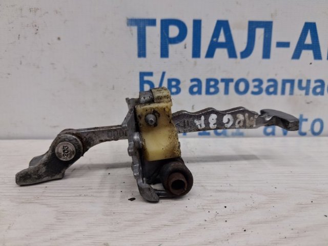 Обмежувач відкриття дверей, задній 824306303R RENAULT