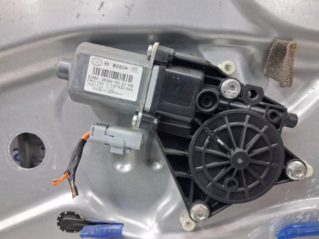 Механізм склопідіймача дверей передніх, правих 824812L000 HYUNDAI