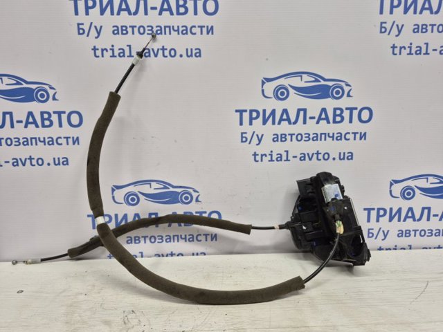 Замок задньої дверї, правої 825004EA0B NISSAN