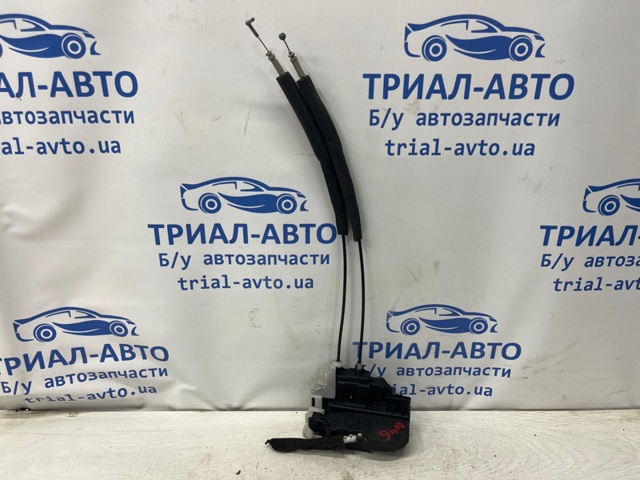 Замок задньої дверї, правої 82500CL00A NISSAN