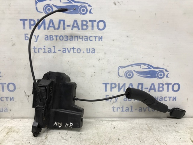 Замок задніх дверей, правих 825028873R RENAULT