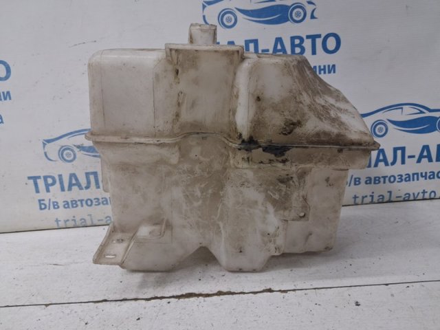 Бачок омивача лобового скла Mitsubishi Outlander II XL
