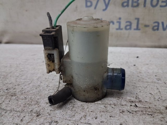 Насос електроомивача заднього 8260A464 MITSUBISHI