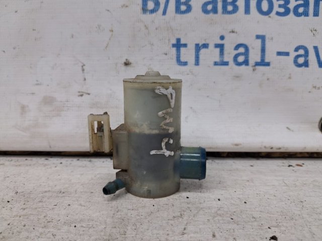 Насос омивача заднього 8260A464 MITSUBISHI