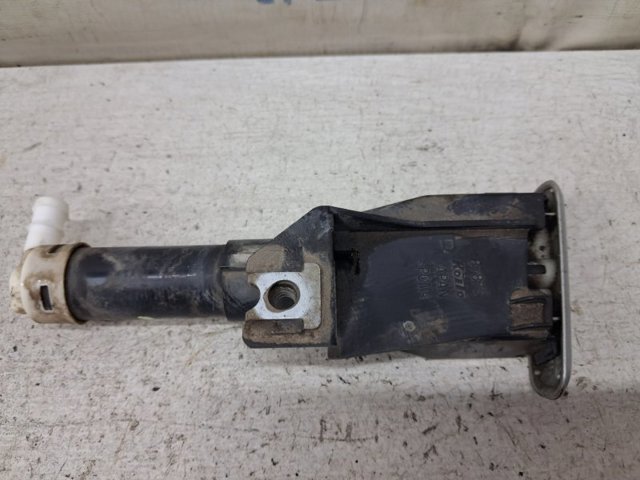 Форсунка омивача фари передньої, правої 8264A026 MITSUBISHI