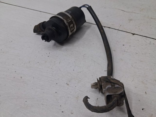 Насос-двигун омивача фар 8264A096 MITSUBISHI