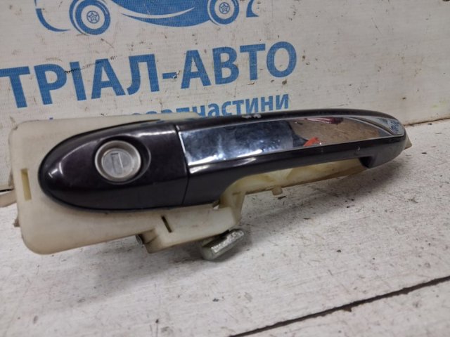 Тримач внутрішньої ручки дверей передньої лівої 826552B000 HYUNDAI