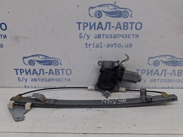 Склопідйомник задніх правих дверей 827003X30A NISSAN