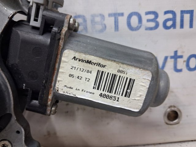 Механізм стеклопод'емника двері задньої, лівої 82701EB300 NISSAN