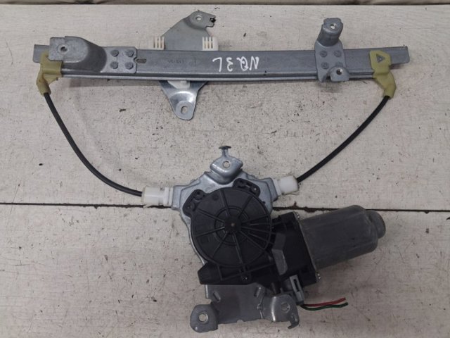 Механізм склопідйомника двері задньої, лівої 82701JD400 NISSAN