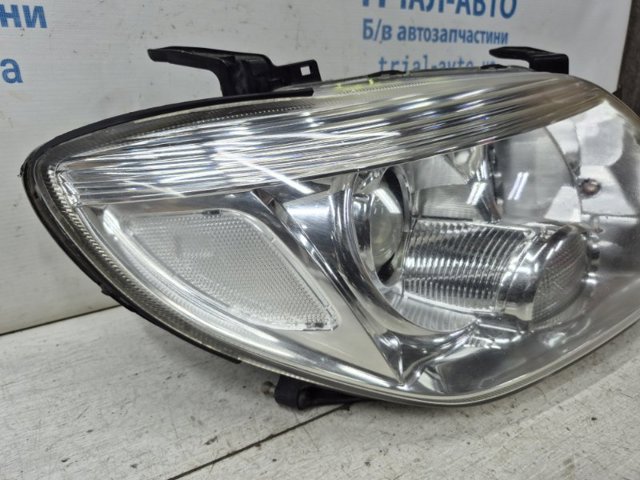 Фара правая 8301A170 MITSUBISHI