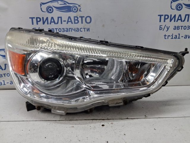 Фара комбінована, передня 8301C226 MITSUBISHI