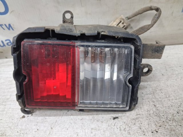 Фара заднього бампера, правий 8331A060 MITSUBISHI