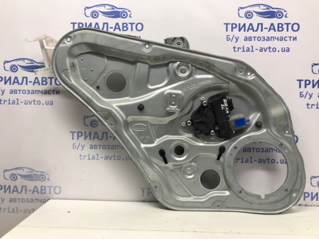 Склопідйомник задніх лівих дверей 834012P000 HYUNDAI