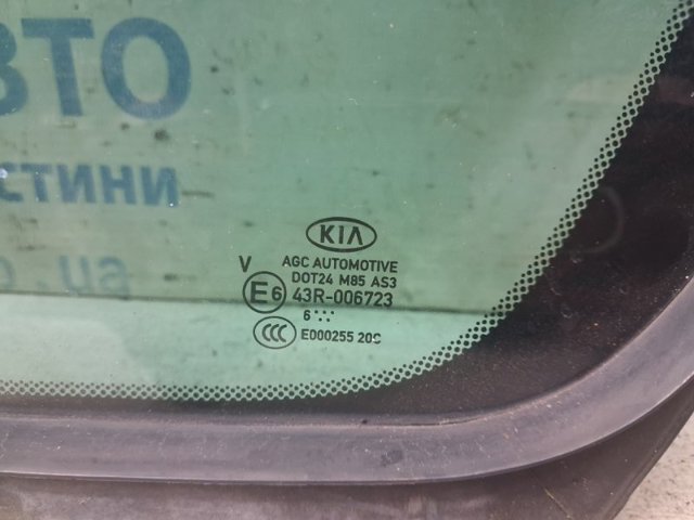 Куточок задніх лівих дверей 83417F1010 HYUNDAI