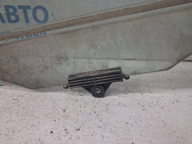 Вікно задніх дверей 834202B000 HYUNDAI