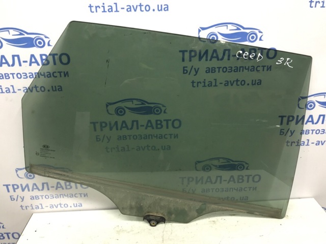 Скло задньої двері правої 834211H500 HYUNDAI