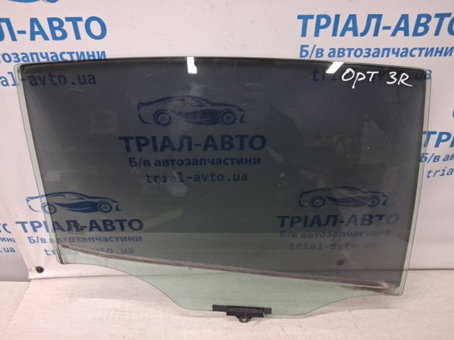 Скло задніх дверей, правих 834212T010 HYUNDAI