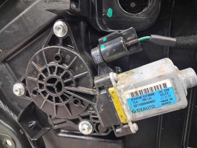 Механізм склопідйомника двері задньої, лівої 83471D7000 HYUNDAI