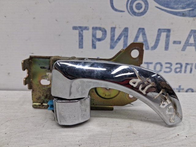 Ручка задньої двері внутрішня права 836203E010 HYUNDAI