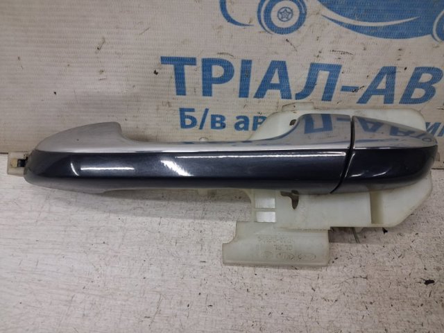 Ручка задньої двері зовнішня ліва 83651F1000 HYUNDAI