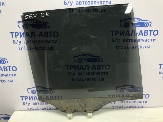 Скло заднє праве 8450365J00 SUZUKI