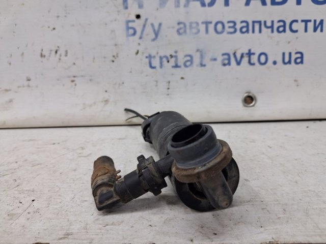 Насос-двигун омивача фар 8528002020 TOYOTA