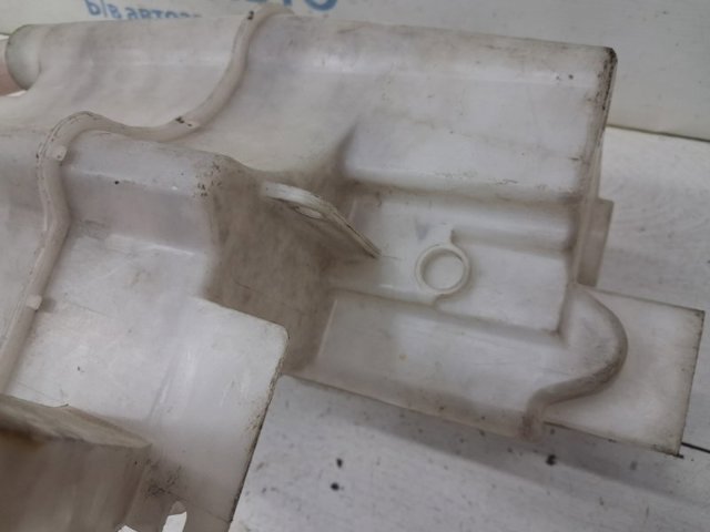 Бачок омивайки 8531502100 TOYOTA