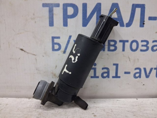 Насос електроомивача 8533005031 TOYOTA