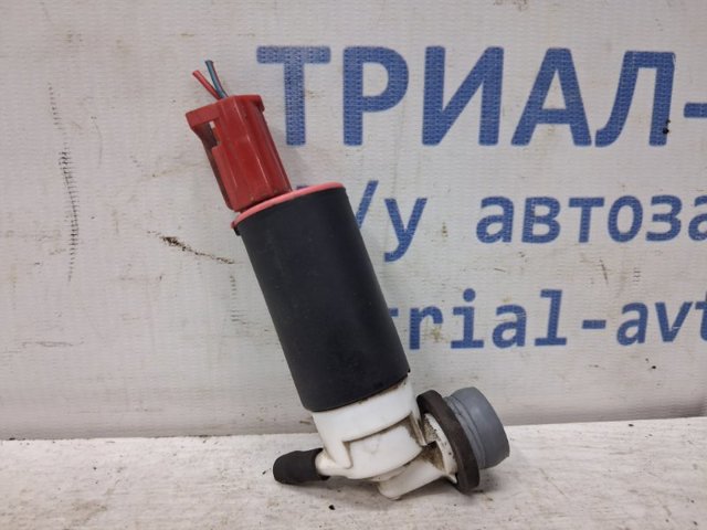 Насос-двигун омивача скла, заднього 8534005011 TOYOTA